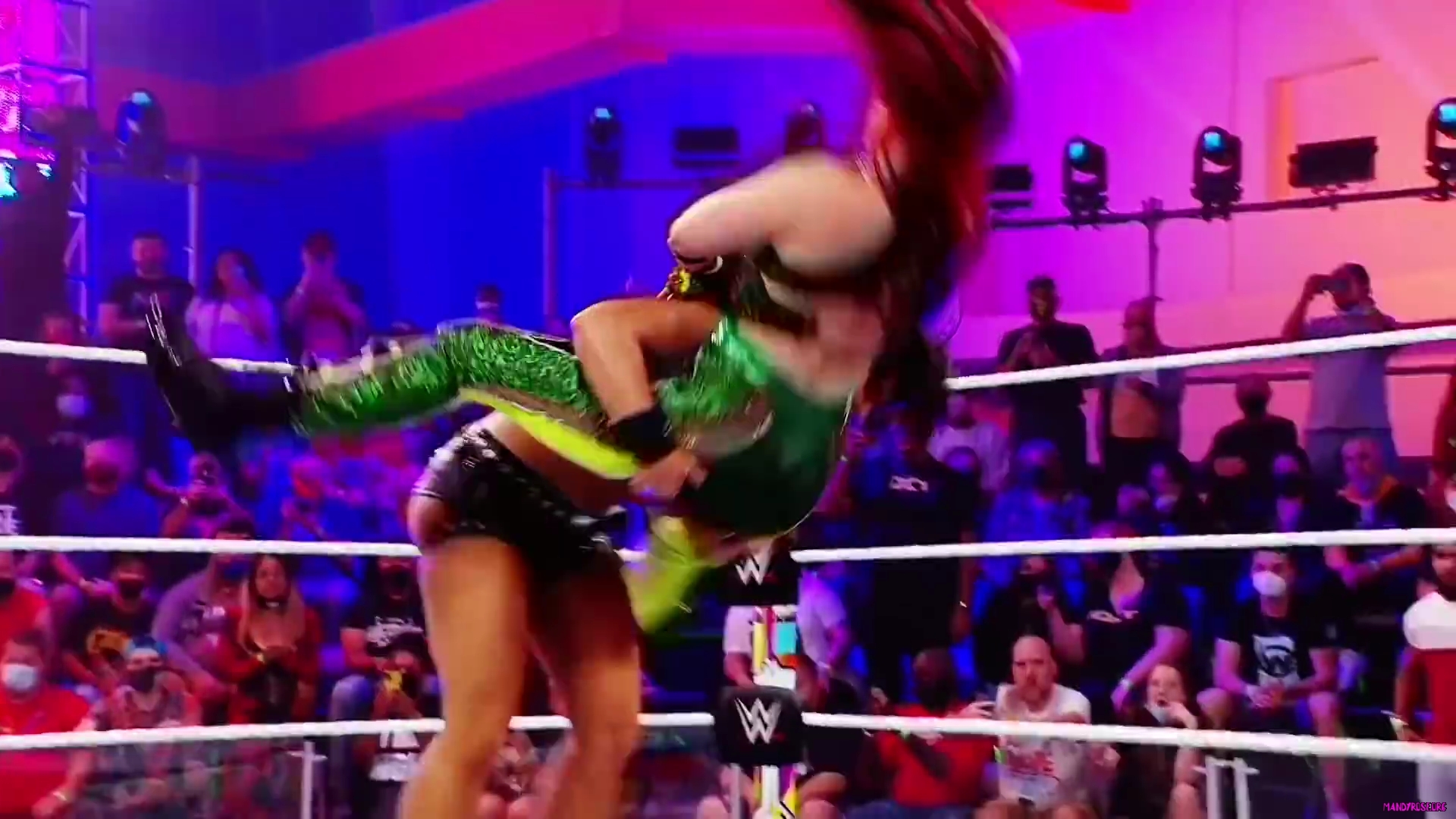 yt1s_com_-_NXT_New_Years_Evil_returns_tonight_1080p_mp40410.jpg