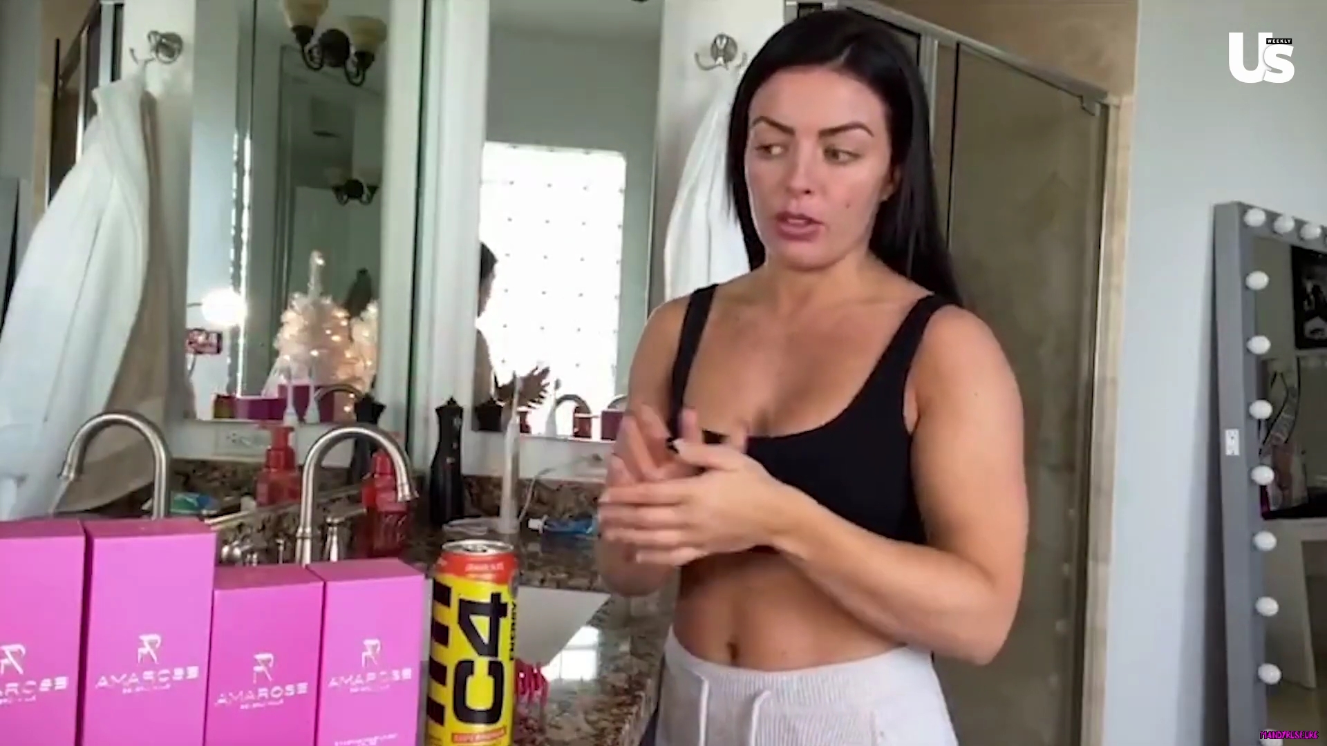 yt1s_com_-_WWE_Mandy_Rose_Shows_Off_Her_Beauty_Sleep_Routine__Beauty_Sleep_1080p_mp40023.jpg