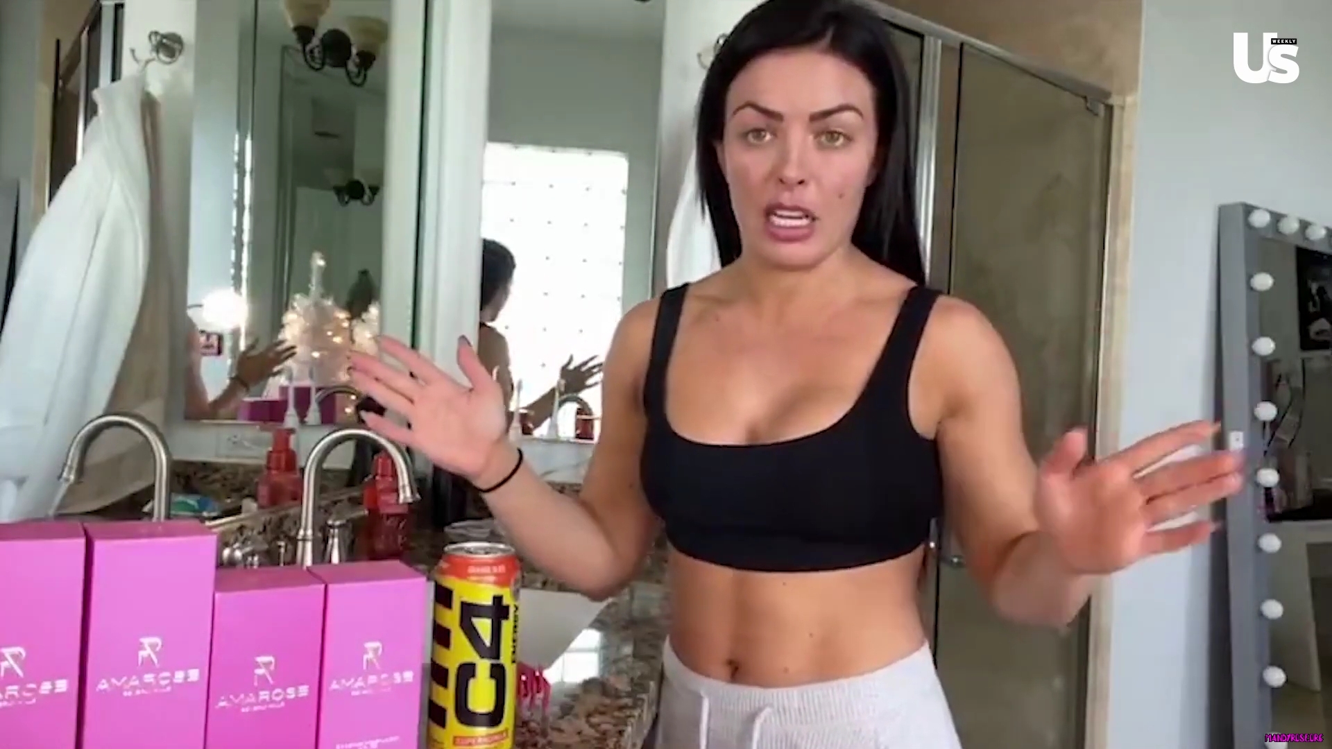 yt1s_com_-_WWE_Mandy_Rose_Shows_Off_Her_Beauty_Sleep_Routine__Beauty_Sleep_1080p_mp40028.jpg