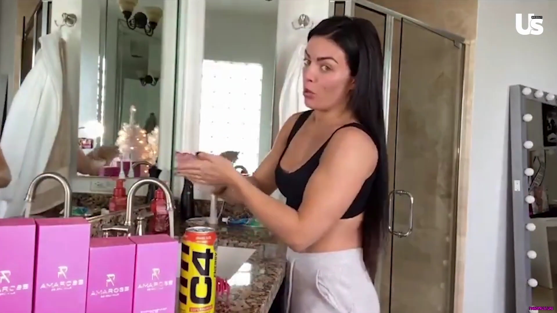 yt1s_com_-_WWE_Mandy_Rose_Shows_Off_Her_Beauty_Sleep_Routine__Beauty_Sleep_1080p_mp40033.jpg