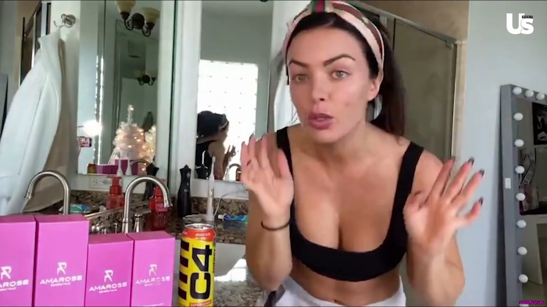 yt1s_com_-_WWE_Mandy_Rose_Shows_Off_Her_Beauty_Sleep_Routine__Beauty_Sleep_1080p_mp40060.jpg