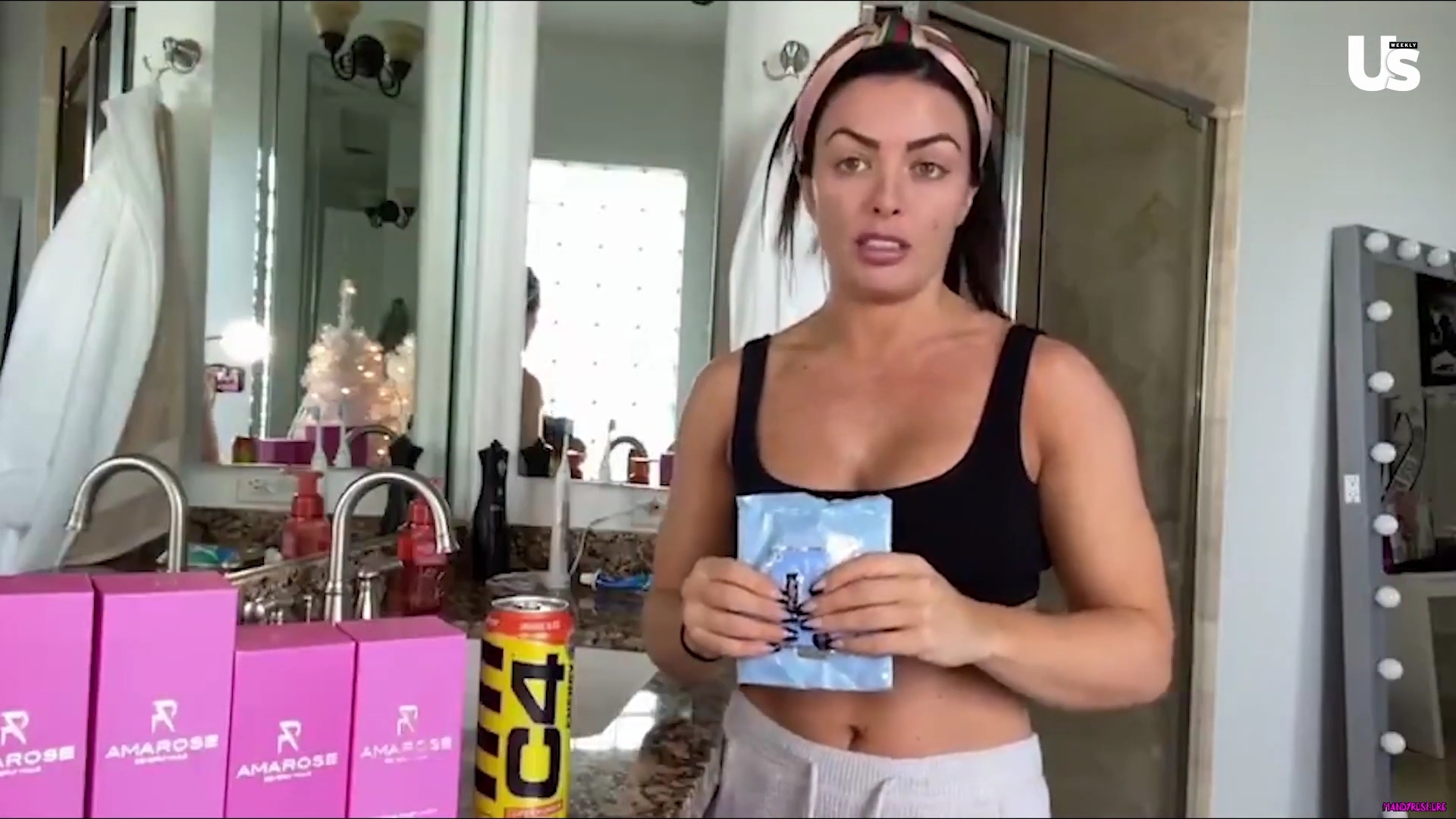 yt1s_com_-_WWE_Mandy_Rose_Shows_Off_Her_Beauty_Sleep_Routine__Beauty_Sleep_1080p_mp40068.jpg