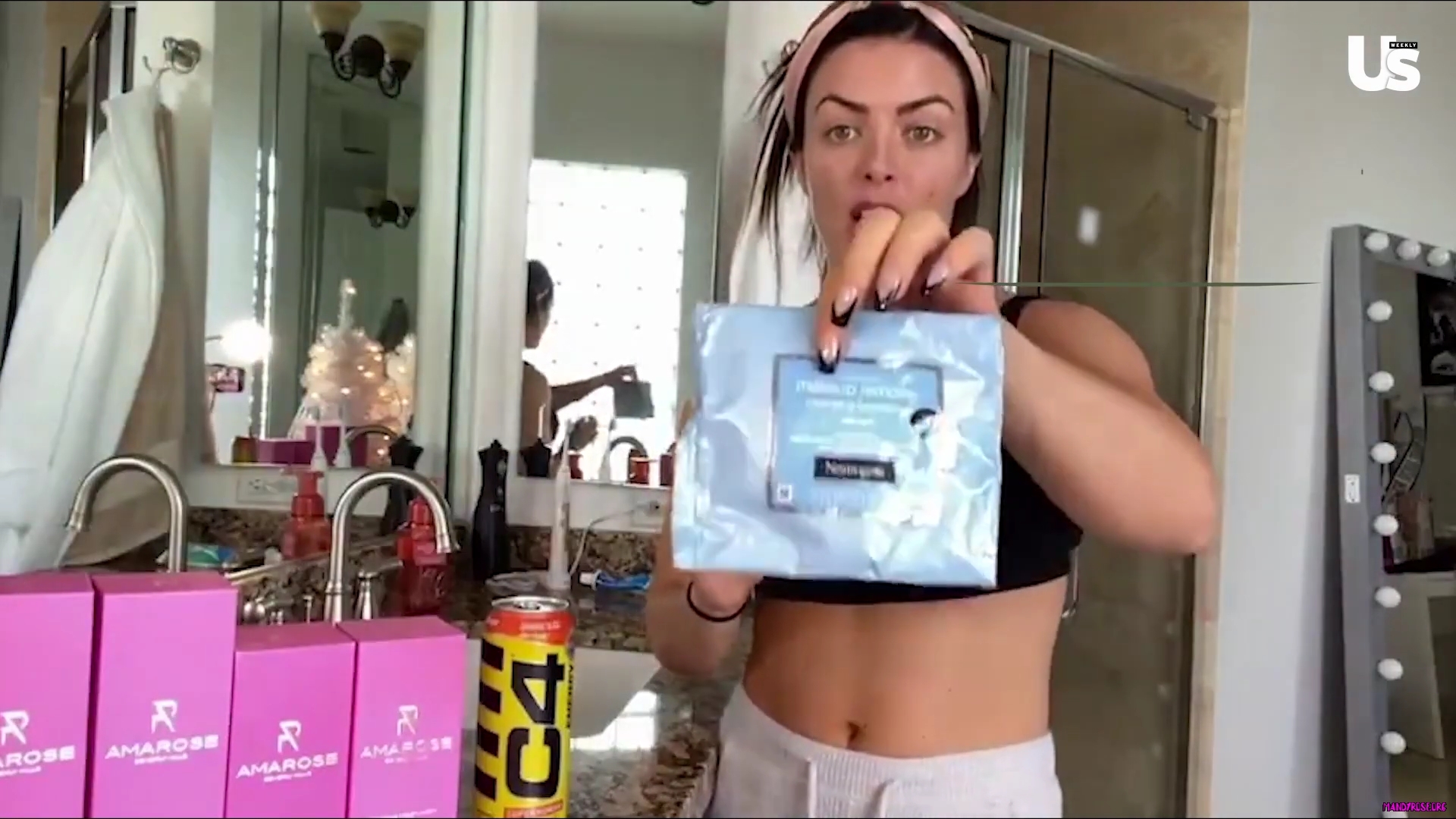 yt1s_com_-_WWE_Mandy_Rose_Shows_Off_Her_Beauty_Sleep_Routine__Beauty_Sleep_1080p_mp40071.jpg