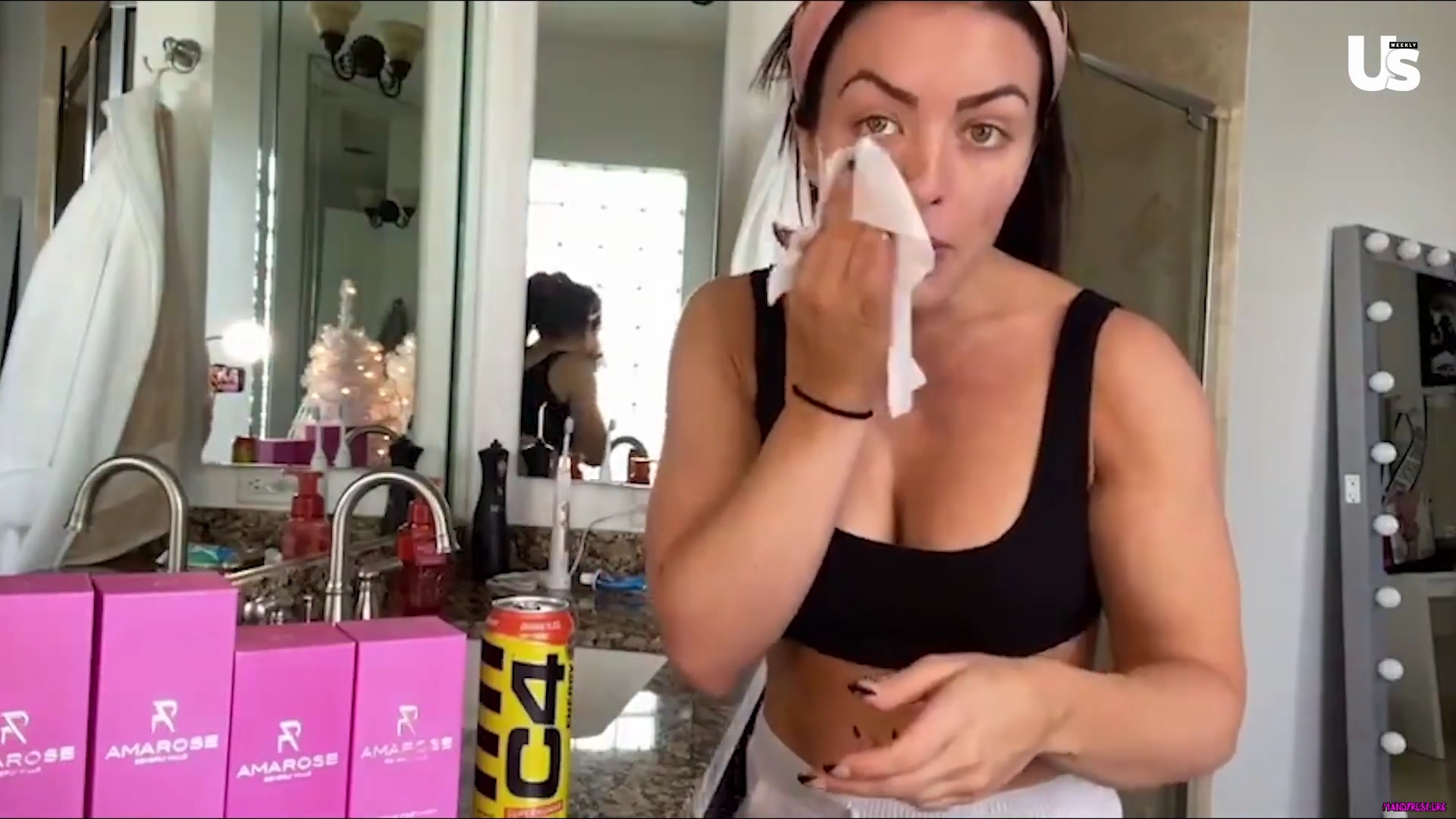 yt1s_com_-_WWE_Mandy_Rose_Shows_Off_Her_Beauty_Sleep_Routine__Beauty_Sleep_1080p_mp40123.jpg