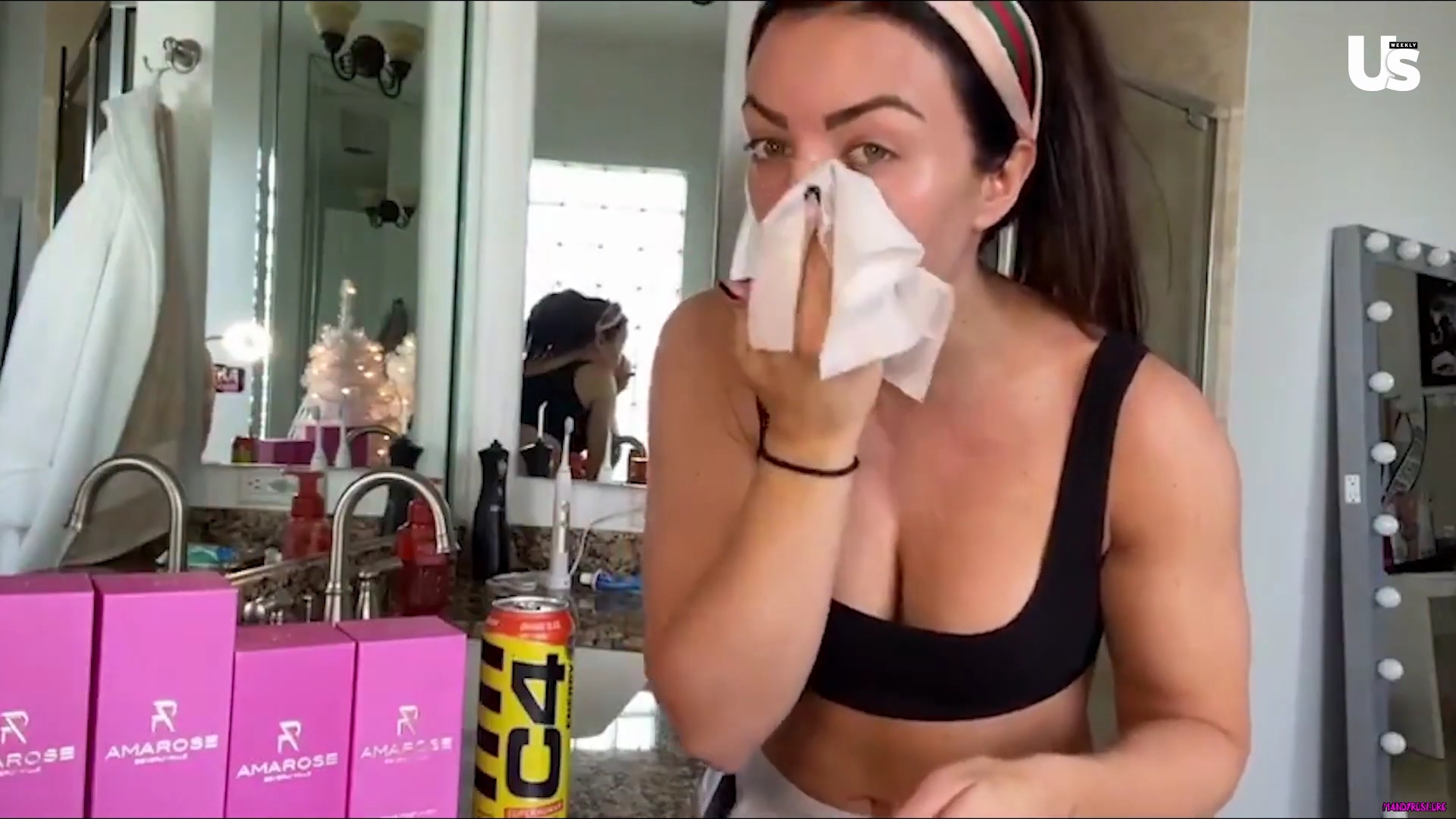 yt1s_com_-_WWE_Mandy_Rose_Shows_Off_Her_Beauty_Sleep_Routine__Beauty_Sleep_1080p_mp40127.jpg