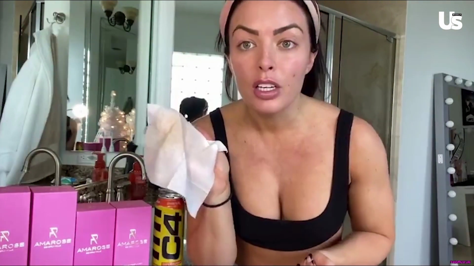 yt1s_com_-_WWE_Mandy_Rose_Shows_Off_Her_Beauty_Sleep_Routine__Beauty_Sleep_1080p_mp40167.jpg