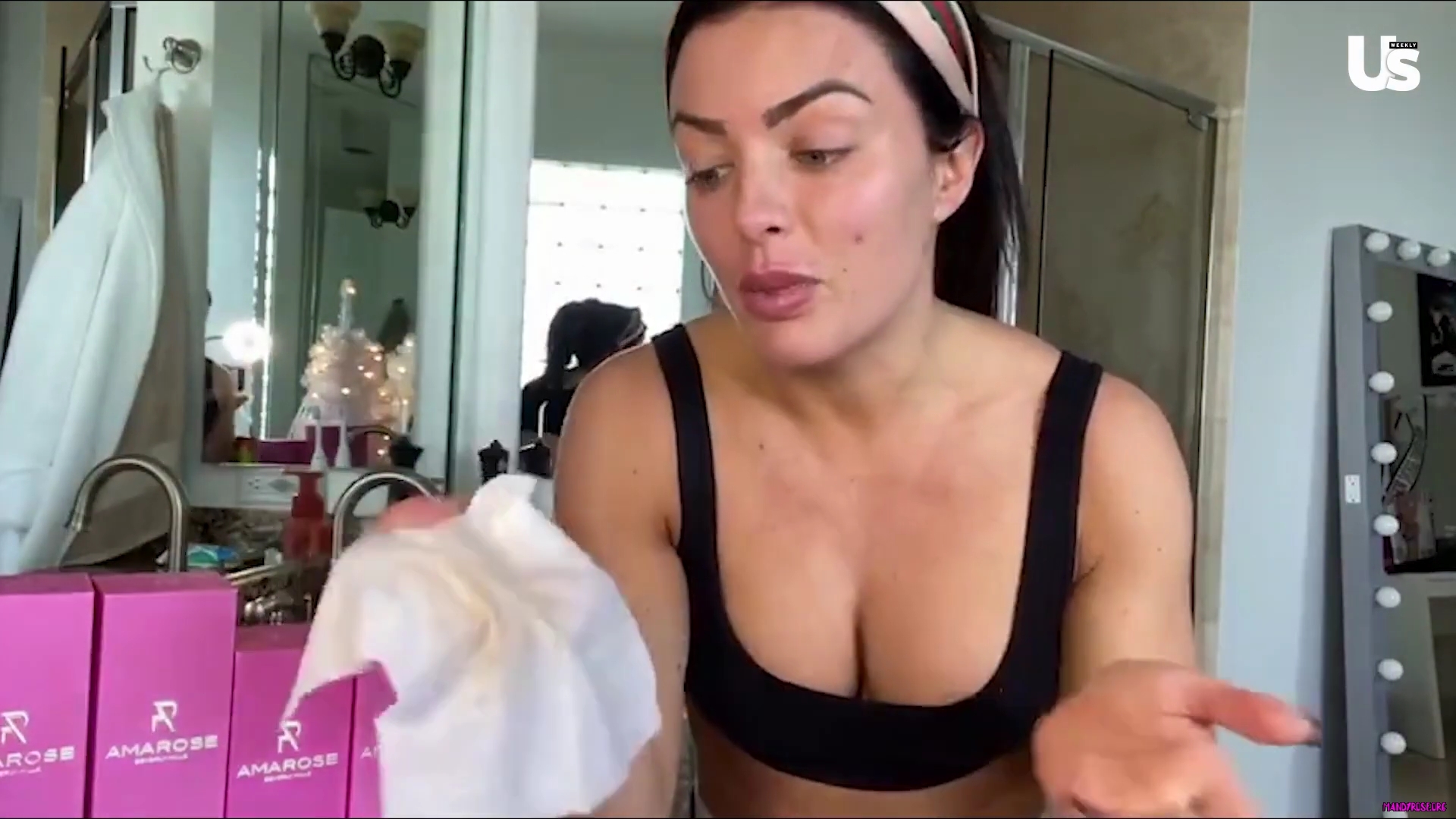 yt1s_com_-_WWE_Mandy_Rose_Shows_Off_Her_Beauty_Sleep_Routine__Beauty_Sleep_1080p_mp40168.jpg