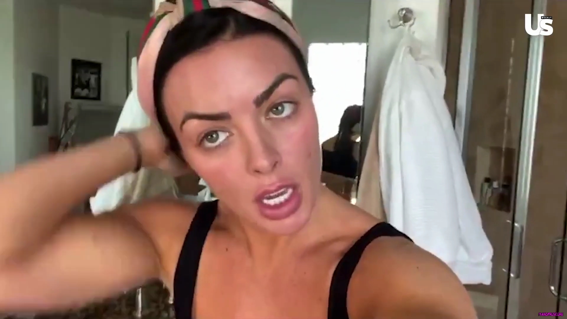 yt1s_com_-_WWE_Mandy_Rose_Shows_Off_Her_Beauty_Sleep_Routine__Beauty_Sleep_1080p_mp40176.jpg