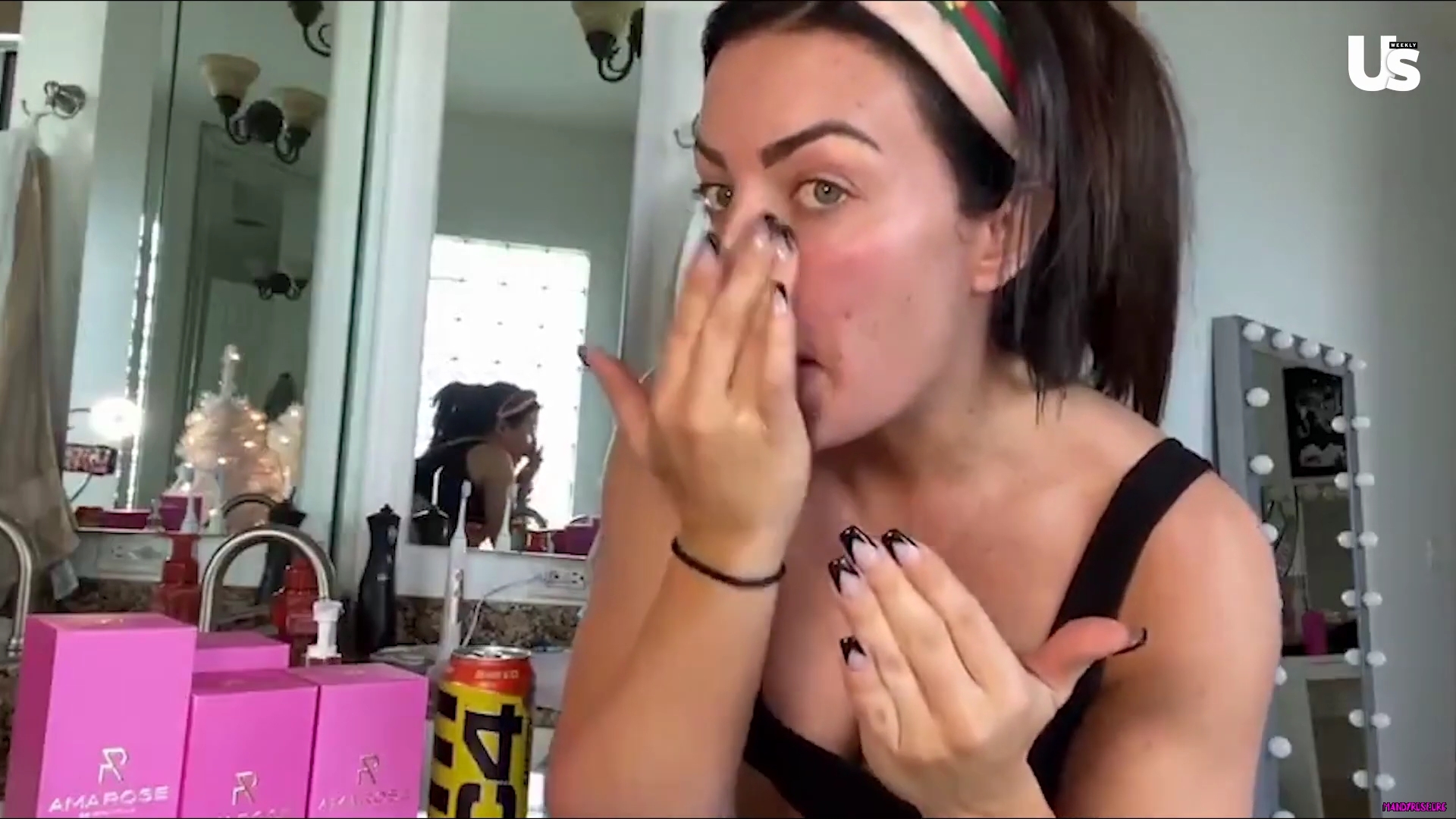 yt1s_com_-_WWE_Mandy_Rose_Shows_Off_Her_Beauty_Sleep_Routine__Beauty_Sleep_1080p_mp40295.jpg