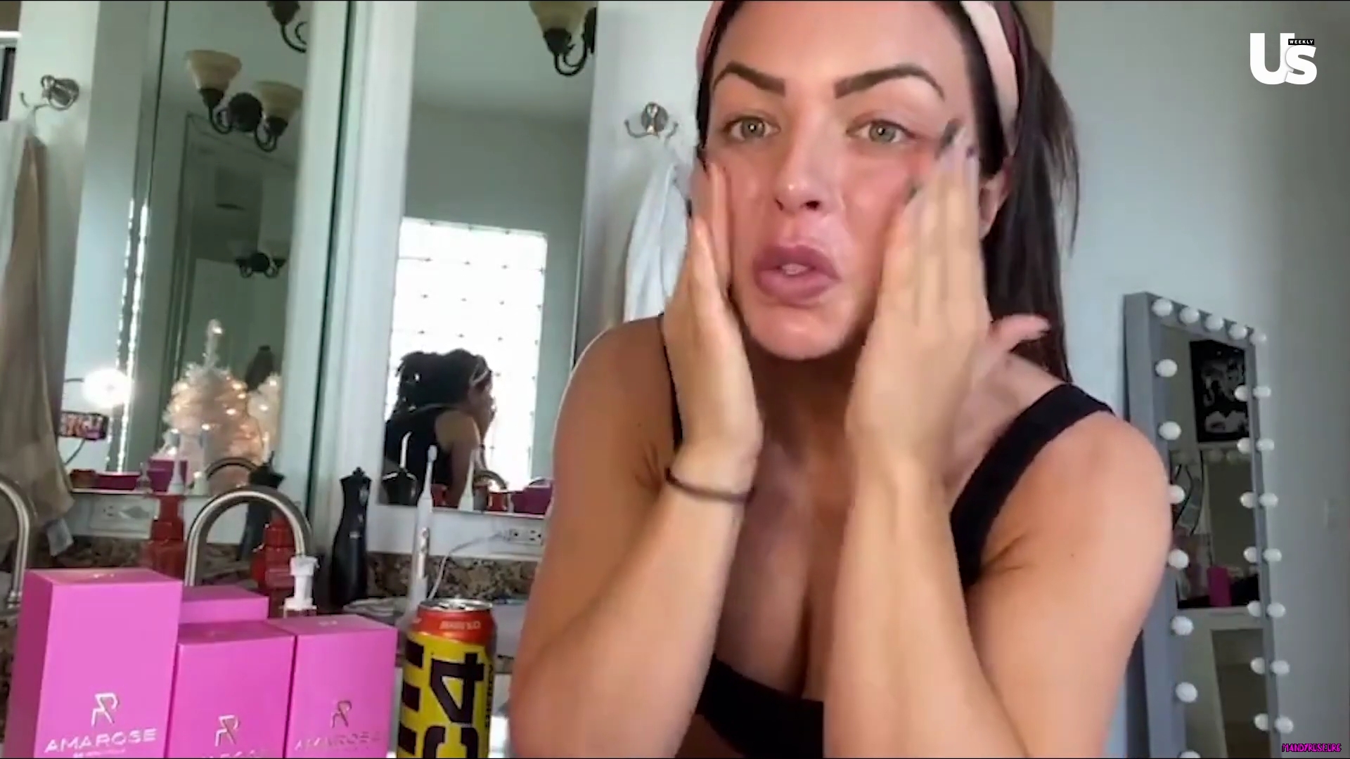 yt1s_com_-_WWE_Mandy_Rose_Shows_Off_Her_Beauty_Sleep_Routine__Beauty_Sleep_1080p_mp40297.jpg