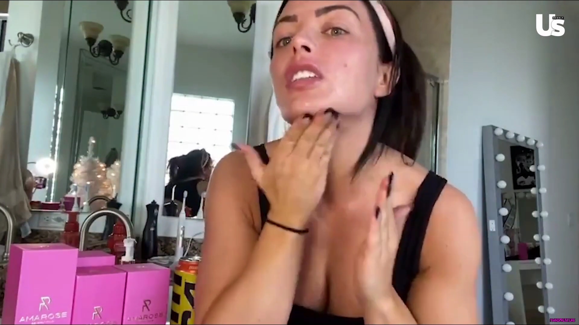 yt1s_com_-_WWE_Mandy_Rose_Shows_Off_Her_Beauty_Sleep_Routine__Beauty_Sleep_1080p_mp40317.jpg