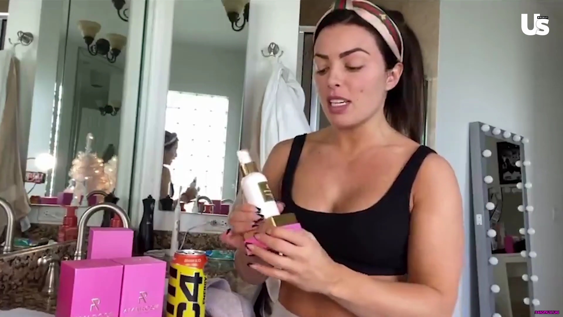 yt1s_com_-_WWE_Mandy_Rose_Shows_Off_Her_Beauty_Sleep_Routine__Beauty_Sleep_1080p_mp40354.jpg