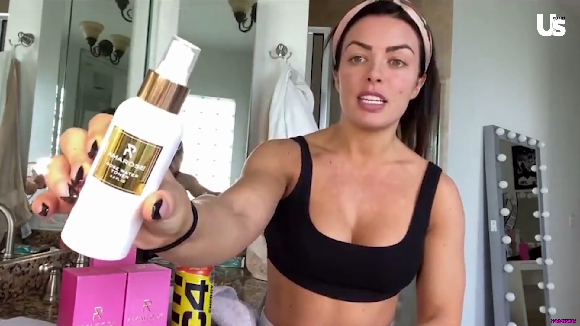 yt1s_com_-_WWE_Mandy_Rose_Shows_Off_Her_Beauty_Sleep_Routine__Beauty_Sleep_1080p_mp40357.jpg