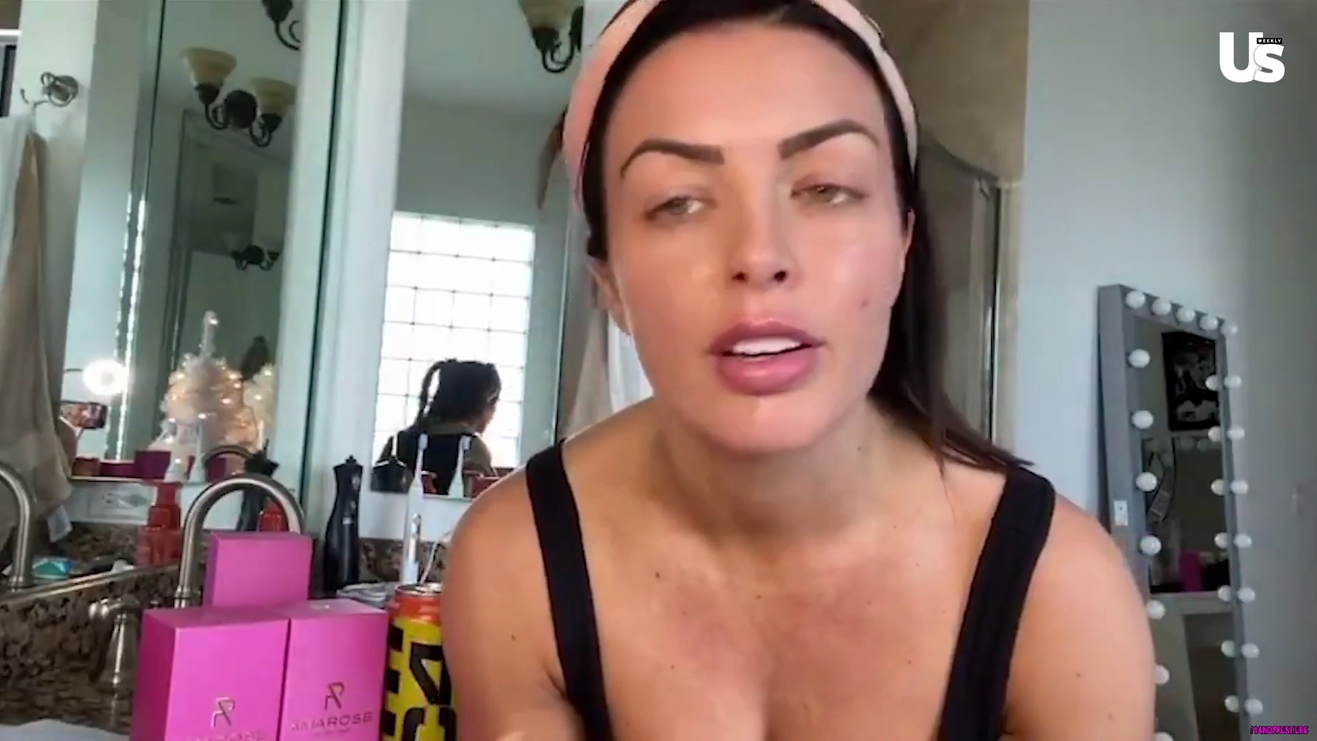 yt1s_com_-_WWE_Mandy_Rose_Shows_Off_Her_Beauty_Sleep_Routine__Beauty_Sleep_1080p_mp40371.jpg