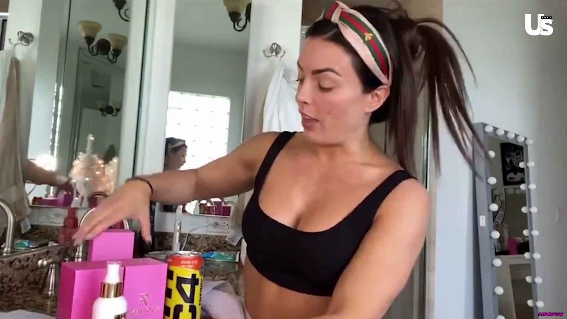 yt1s_com_-_WWE_Mandy_Rose_Shows_Off_Her_Beauty_Sleep_Routine__Beauty_Sleep_1080p_mp40384.jpg