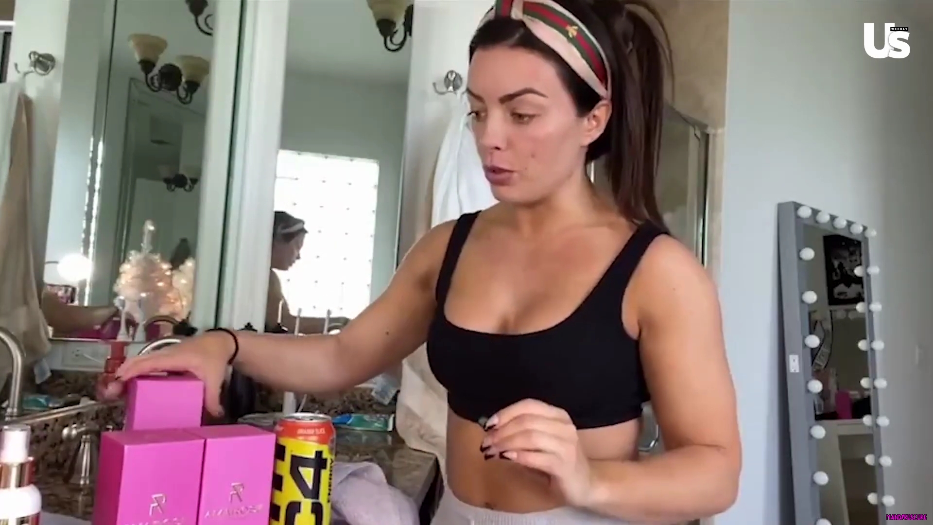 yt1s_com_-_WWE_Mandy_Rose_Shows_Off_Her_Beauty_Sleep_Routine__Beauty_Sleep_1080p_mp40389.jpg