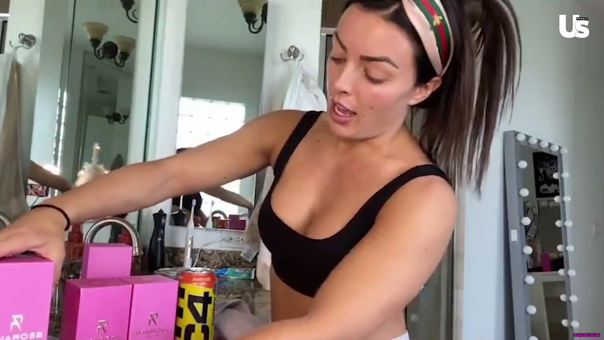 yt1s_com_-_WWE_Mandy_Rose_Shows_Off_Her_Beauty_Sleep_Routine__Beauty_Sleep_1080p_mp40392.jpg
