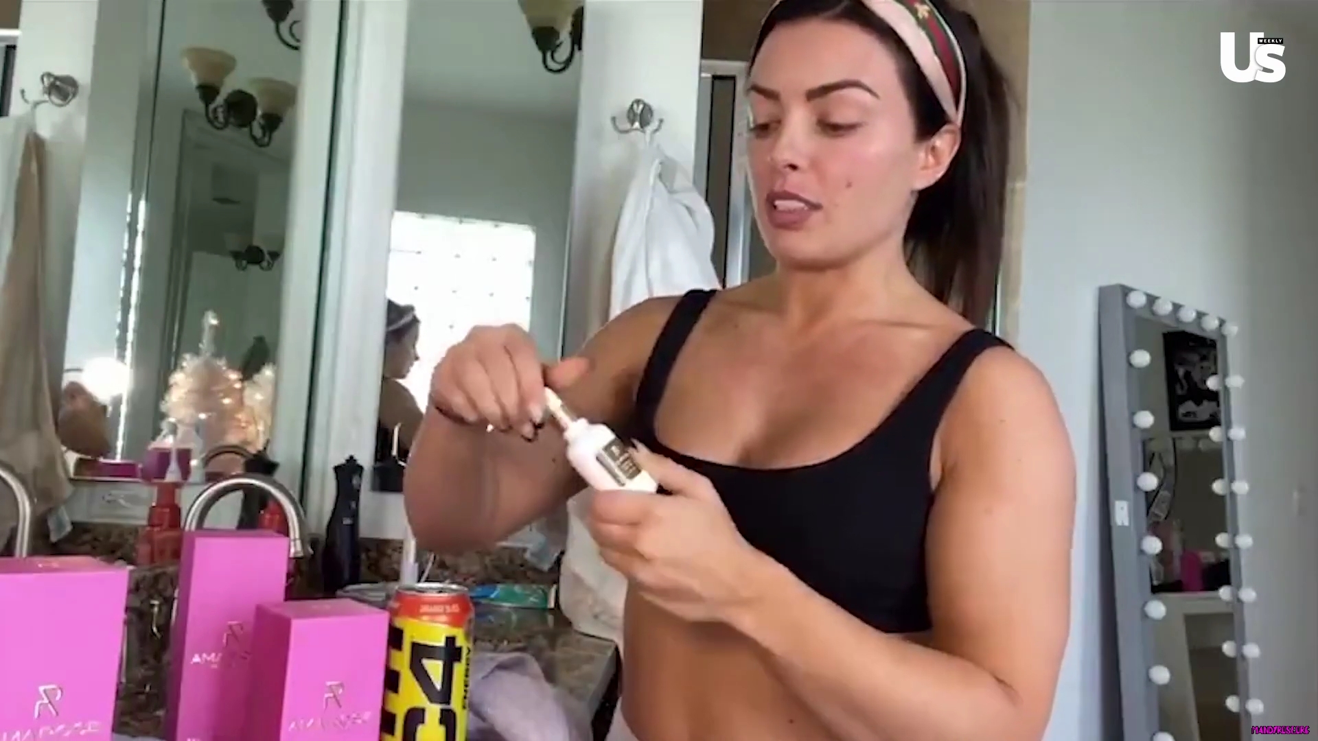 yt1s_com_-_WWE_Mandy_Rose_Shows_Off_Her_Beauty_Sleep_Routine__Beauty_Sleep_1080p_mp40404.jpg