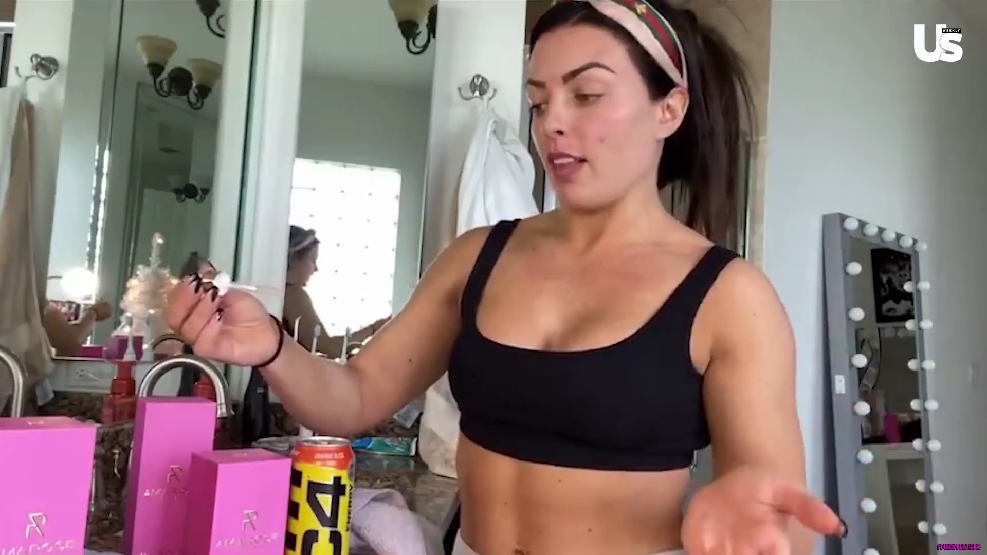 yt1s_com_-_WWE_Mandy_Rose_Shows_Off_Her_Beauty_Sleep_Routine__Beauty_Sleep_1080p_mp40416.jpg