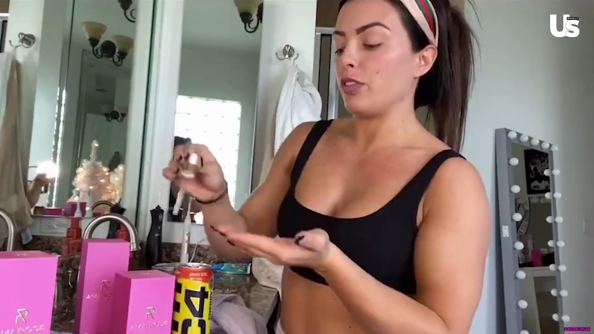 yt1s_com_-_WWE_Mandy_Rose_Shows_Off_Her_Beauty_Sleep_Routine__Beauty_Sleep_1080p_mp40420.jpg