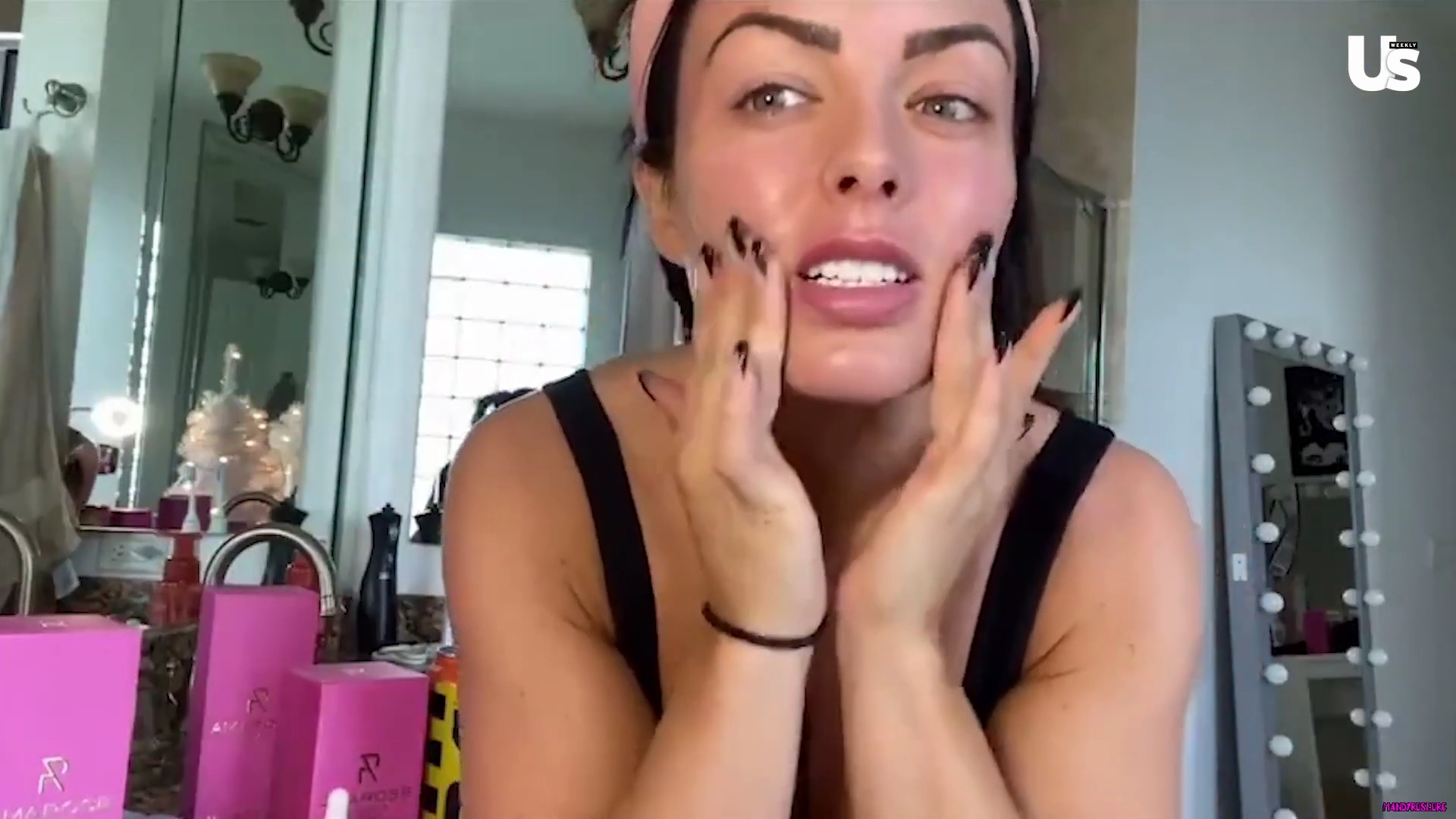 yt1s_com_-_WWE_Mandy_Rose_Shows_Off_Her_Beauty_Sleep_Routine__Beauty_Sleep_1080p_mp40430.jpg
