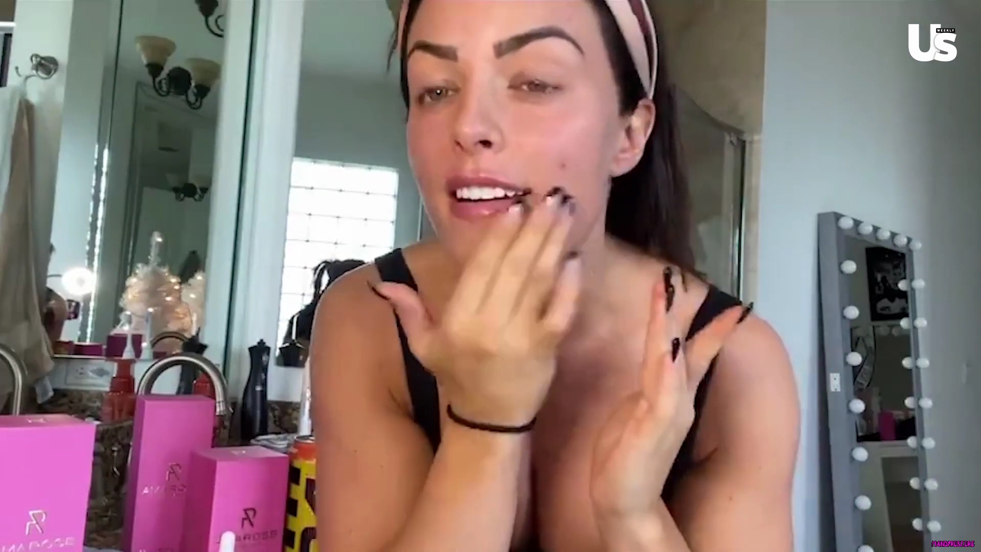 yt1s_com_-_WWE_Mandy_Rose_Shows_Off_Her_Beauty_Sleep_Routine__Beauty_Sleep_1080p_mp40433.jpg