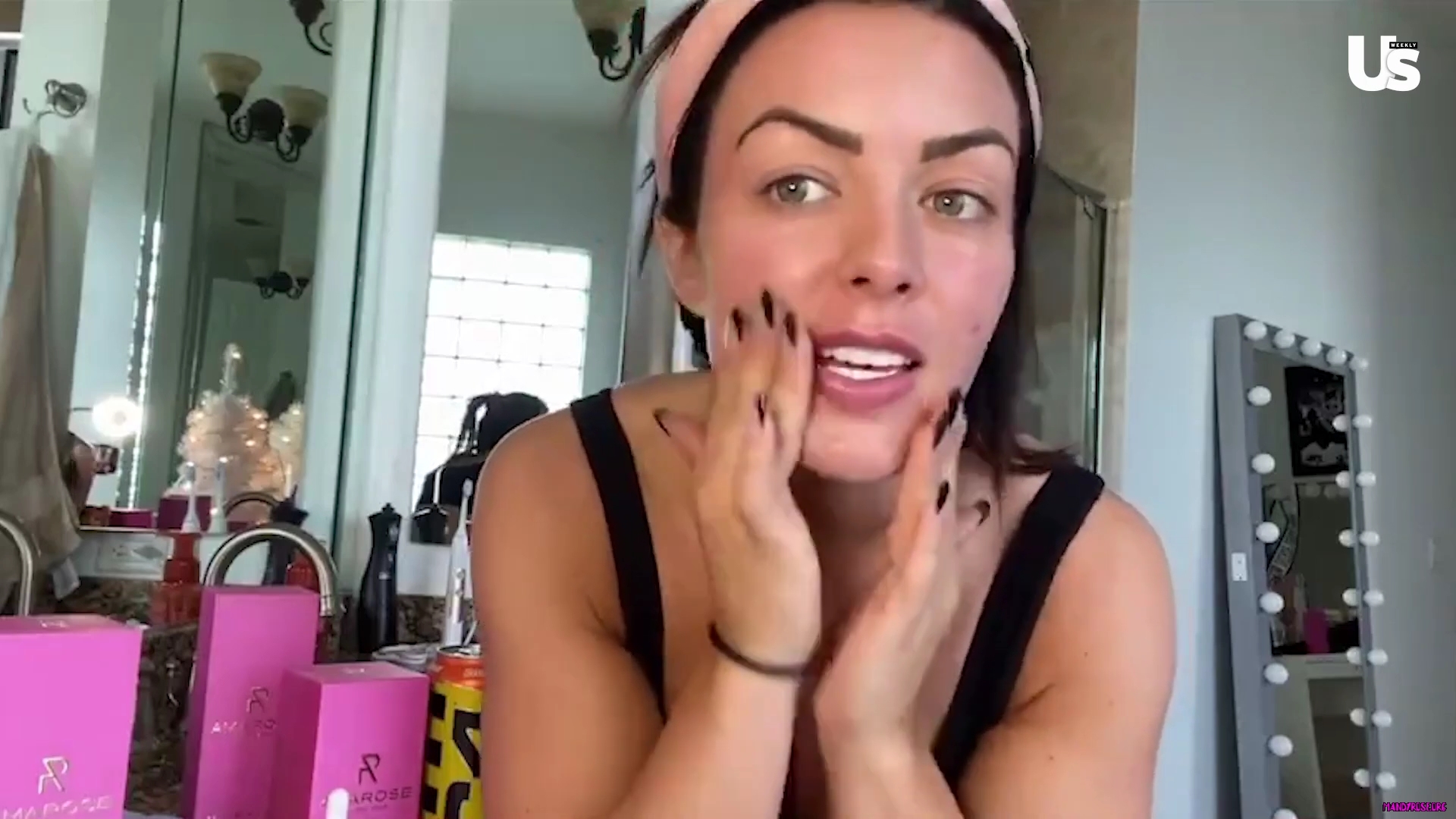 yt1s_com_-_WWE_Mandy_Rose_Shows_Off_Her_Beauty_Sleep_Routine__Beauty_Sleep_1080p_mp40437.jpg