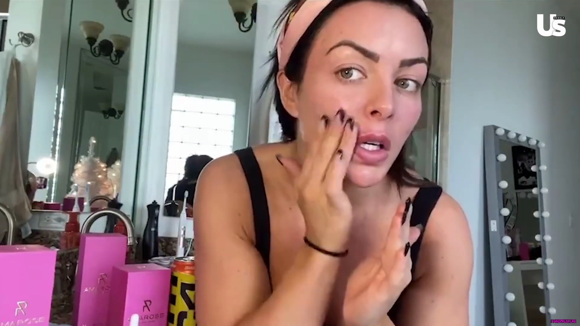 yt1s_com_-_WWE_Mandy_Rose_Shows_Off_Her_Beauty_Sleep_Routine__Beauty_Sleep_1080p_mp40438.jpg