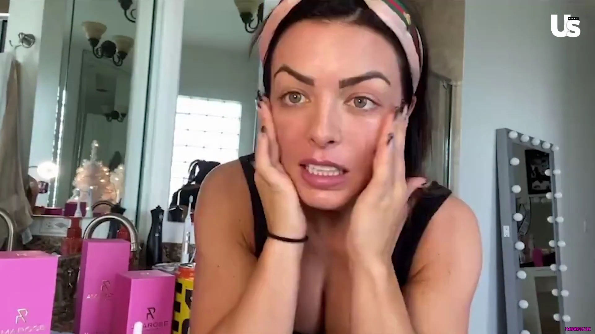 yt1s_com_-_WWE_Mandy_Rose_Shows_Off_Her_Beauty_Sleep_Routine__Beauty_Sleep_1080p_mp40439.jpg