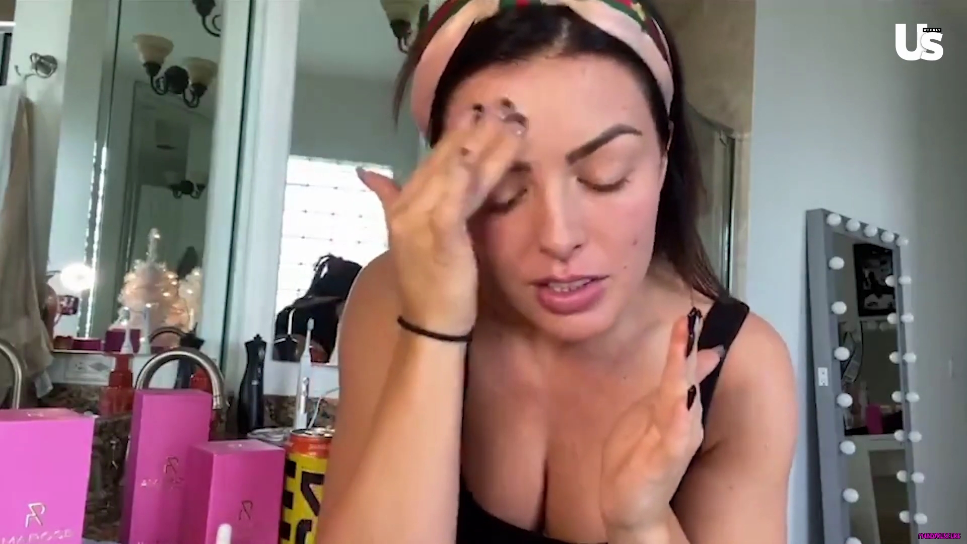 yt1s_com_-_WWE_Mandy_Rose_Shows_Off_Her_Beauty_Sleep_Routine__Beauty_Sleep_1080p_mp40440.jpg