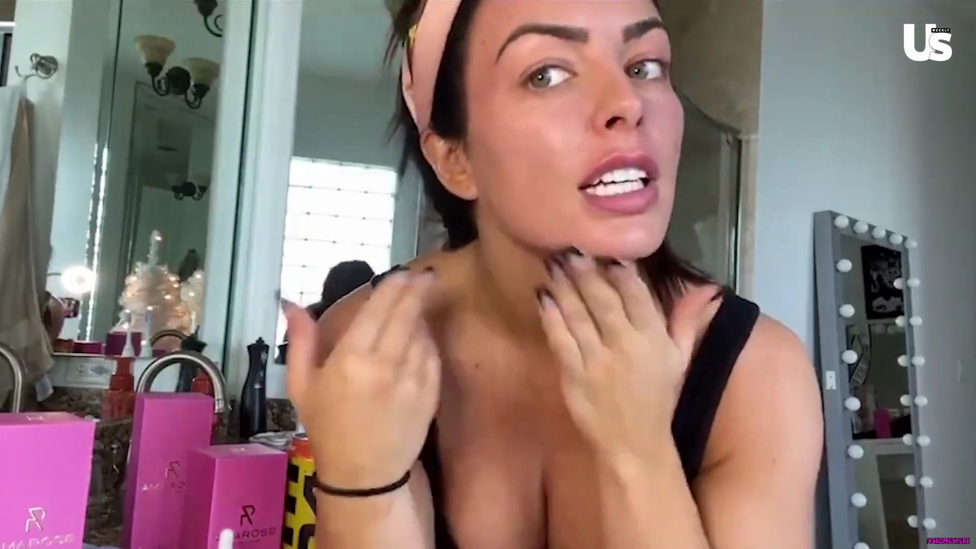 yt1s_com_-_WWE_Mandy_Rose_Shows_Off_Her_Beauty_Sleep_Routine__Beauty_Sleep_1080p_mp40452.jpg