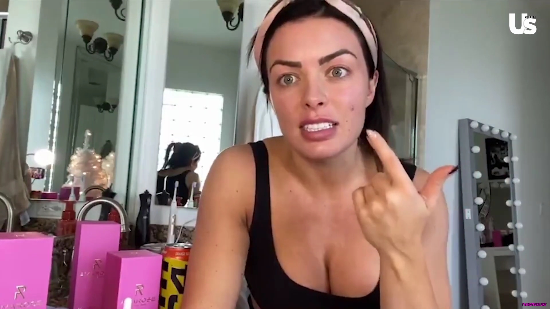 yt1s_com_-_WWE_Mandy_Rose_Shows_Off_Her_Beauty_Sleep_Routine__Beauty_Sleep_1080p_mp40457.jpg