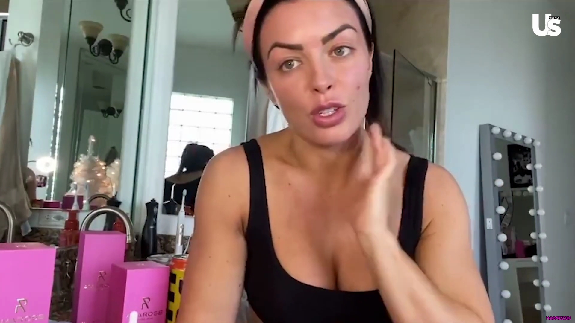 yt1s_com_-_WWE_Mandy_Rose_Shows_Off_Her_Beauty_Sleep_Routine__Beauty_Sleep_1080p_mp40464.jpg