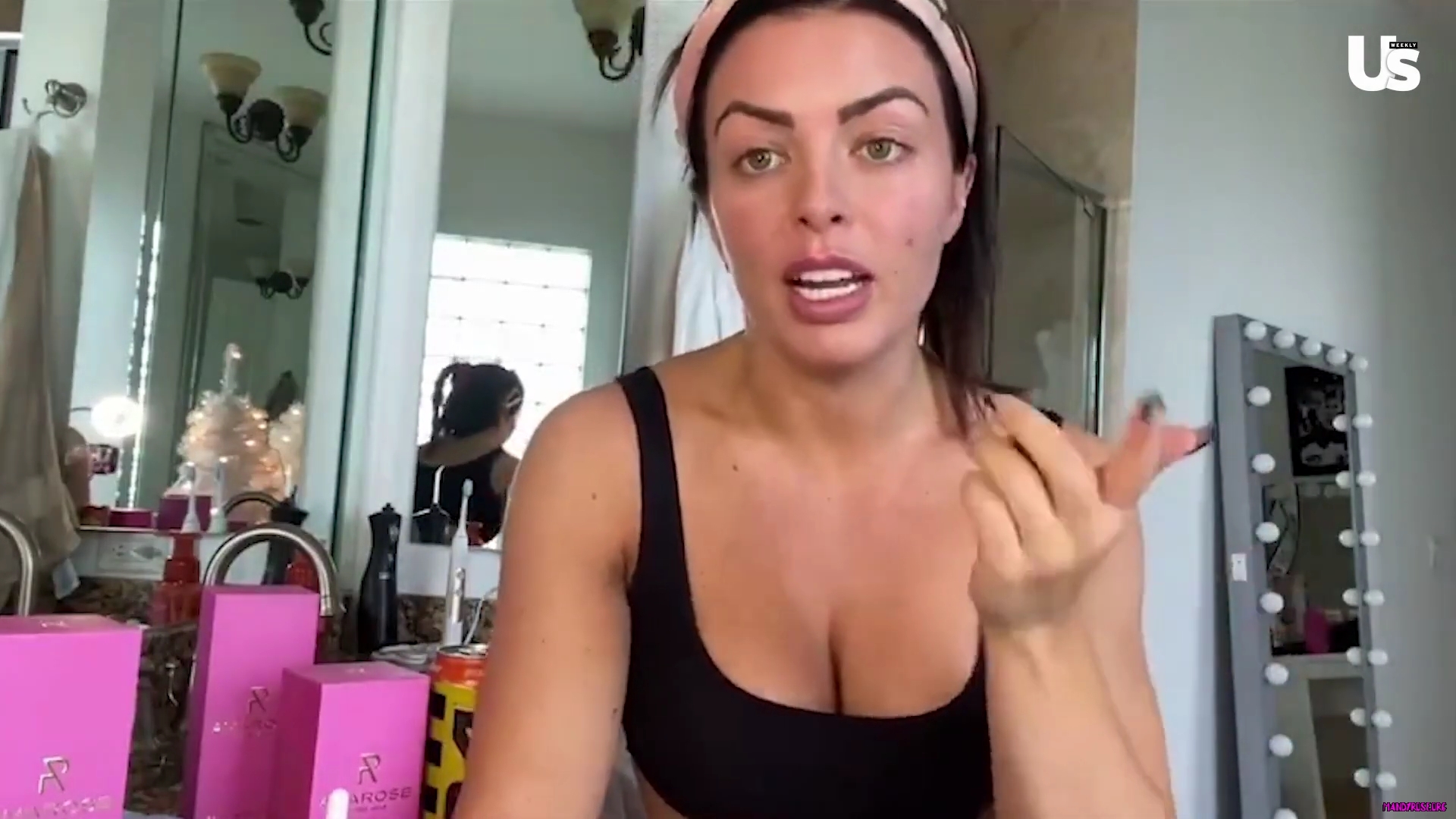 yt1s_com_-_WWE_Mandy_Rose_Shows_Off_Her_Beauty_Sleep_Routine__Beauty_Sleep_1080p_mp40465.jpg