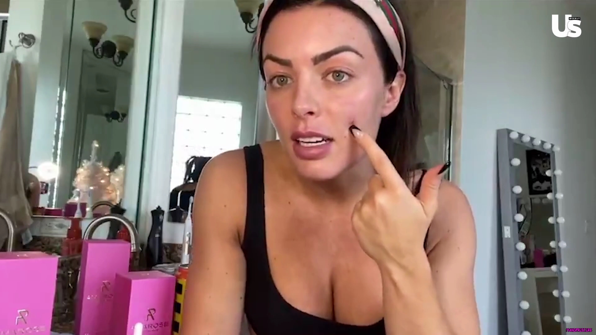 yt1s_com_-_WWE_Mandy_Rose_Shows_Off_Her_Beauty_Sleep_Routine__Beauty_Sleep_1080p_mp40466.jpg