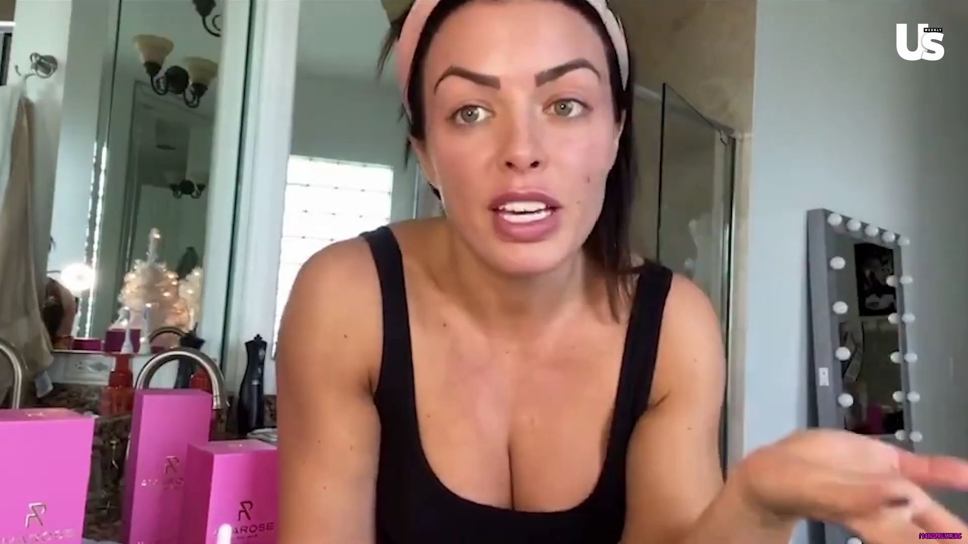 yt1s_com_-_WWE_Mandy_Rose_Shows_Off_Her_Beauty_Sleep_Routine__Beauty_Sleep_1080p_mp40469.jpg