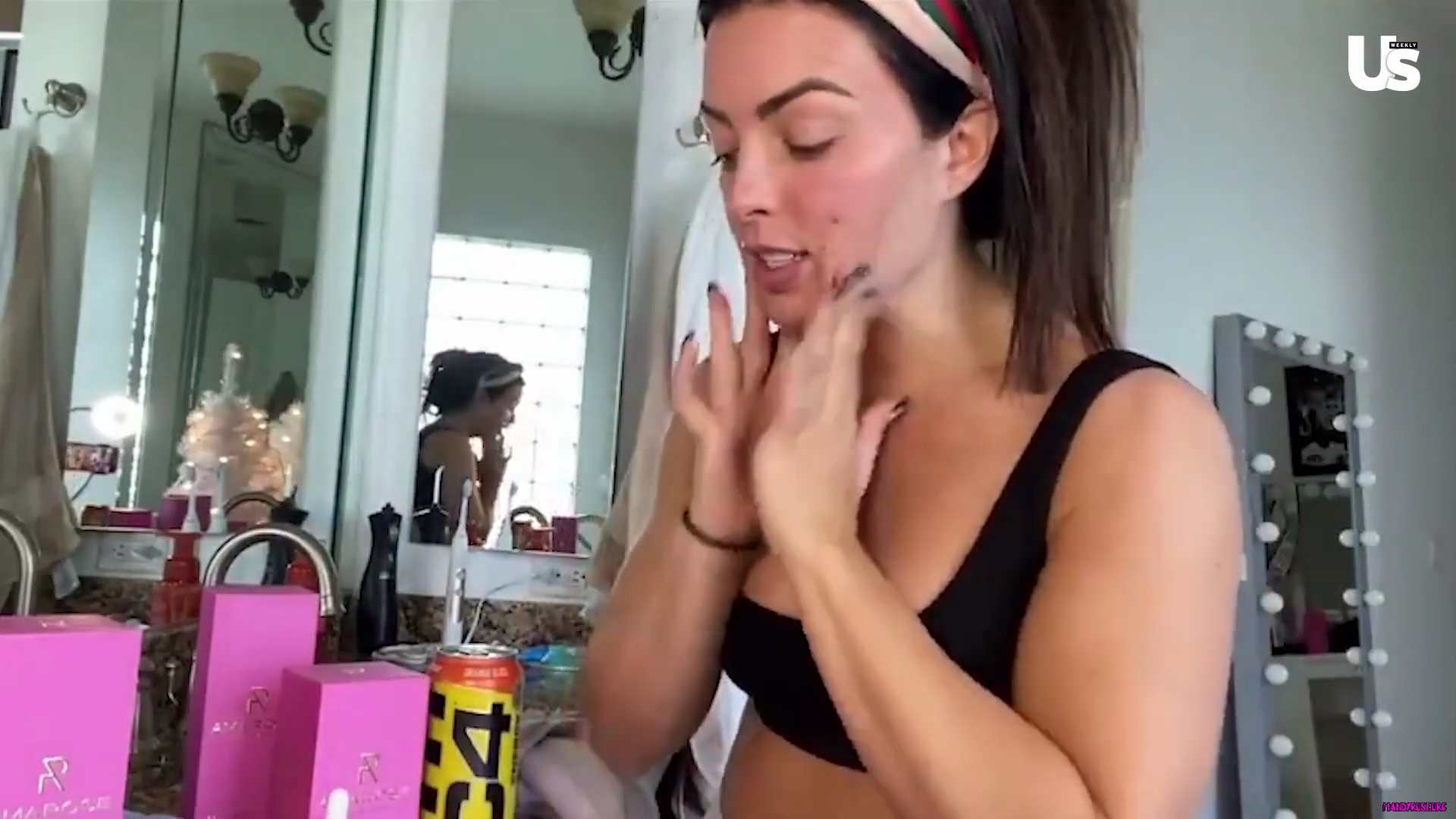 yt1s_com_-_WWE_Mandy_Rose_Shows_Off_Her_Beauty_Sleep_Routine__Beauty_Sleep_1080p_mp40490.jpg