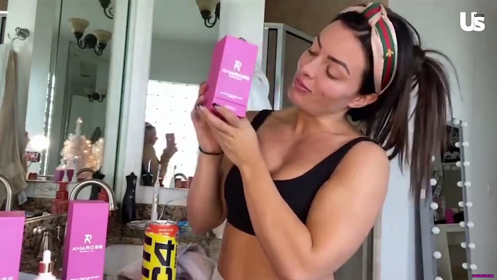 yt1s_com_-_WWE_Mandy_Rose_Shows_Off_Her_Beauty_Sleep_Routine__Beauty_Sleep_1080p_mp40501.jpg