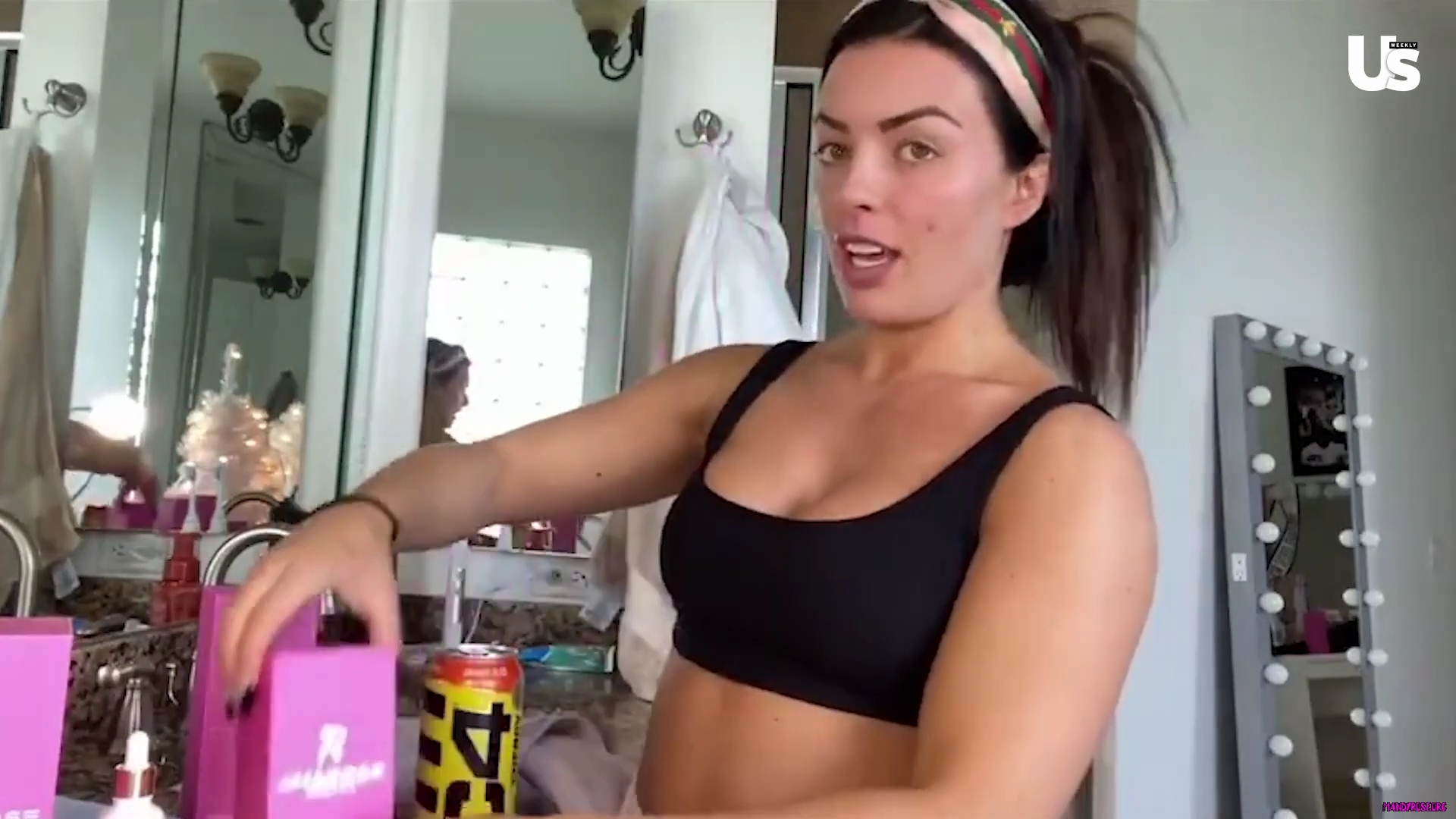 yt1s_com_-_WWE_Mandy_Rose_Shows_Off_Her_Beauty_Sleep_Routine__Beauty_Sleep_1080p_mp40504.jpg