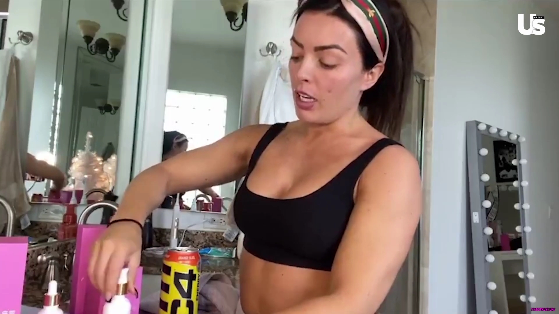 yt1s_com_-_WWE_Mandy_Rose_Shows_Off_Her_Beauty_Sleep_Routine__Beauty_Sleep_1080p_mp40511.jpg