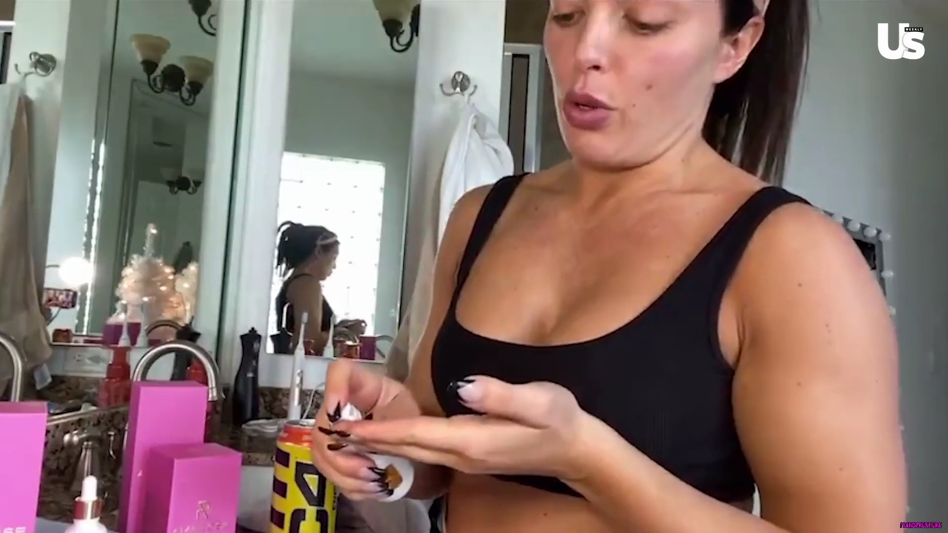 yt1s_com_-_WWE_Mandy_Rose_Shows_Off_Her_Beauty_Sleep_Routine__Beauty_Sleep_1080p_mp40514.jpg
