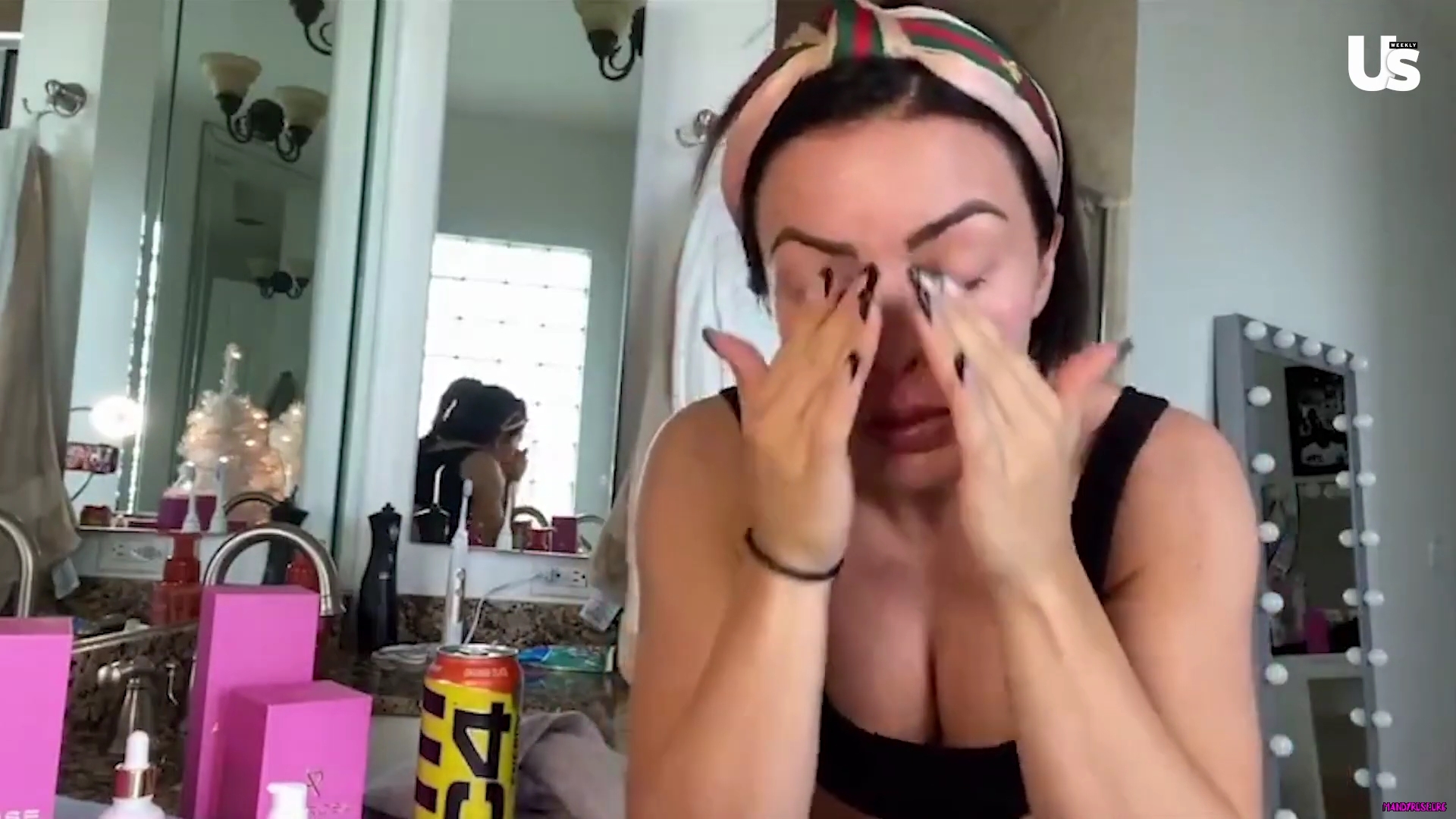 yt1s_com_-_WWE_Mandy_Rose_Shows_Off_Her_Beauty_Sleep_Routine__Beauty_Sleep_1080p_mp40527.jpg