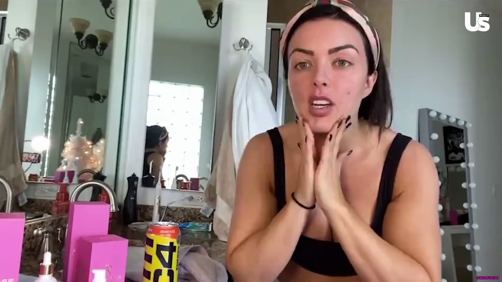 yt1s_com_-_WWE_Mandy_Rose_Shows_Off_Her_Beauty_Sleep_Routine__Beauty_Sleep_1080p_mp40534.jpg