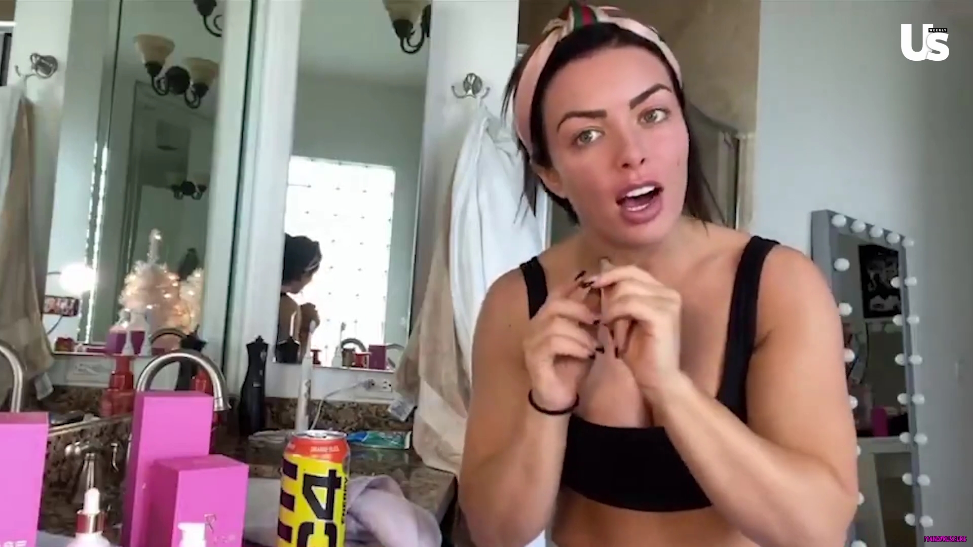 yt1s_com_-_WWE_Mandy_Rose_Shows_Off_Her_Beauty_Sleep_Routine__Beauty_Sleep_1080p_mp40535.jpg