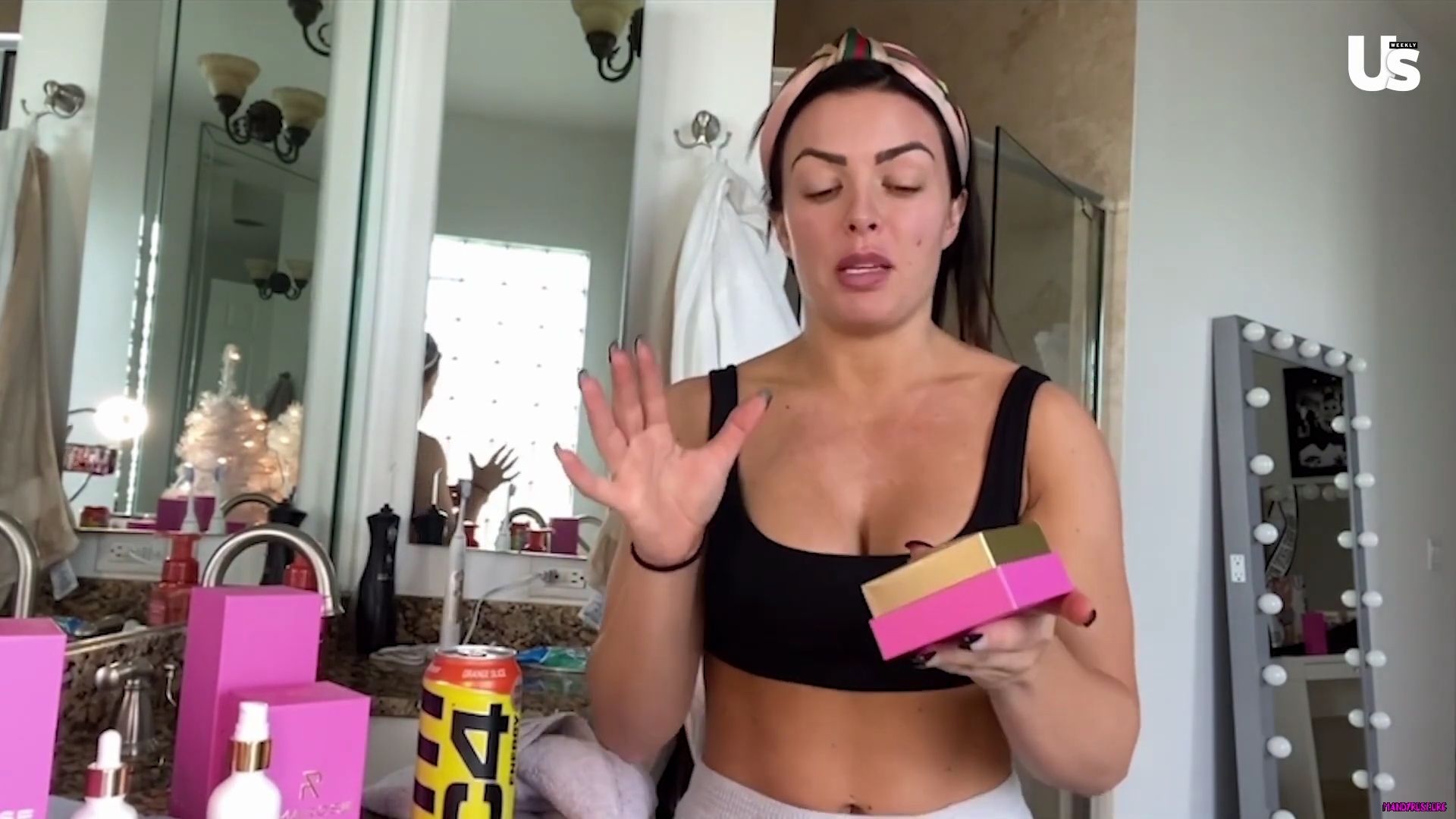 yt1s_com_-_WWE_Mandy_Rose_Shows_Off_Her_Beauty_Sleep_Routine__Beauty_Sleep_1080p_mp40586.jpg