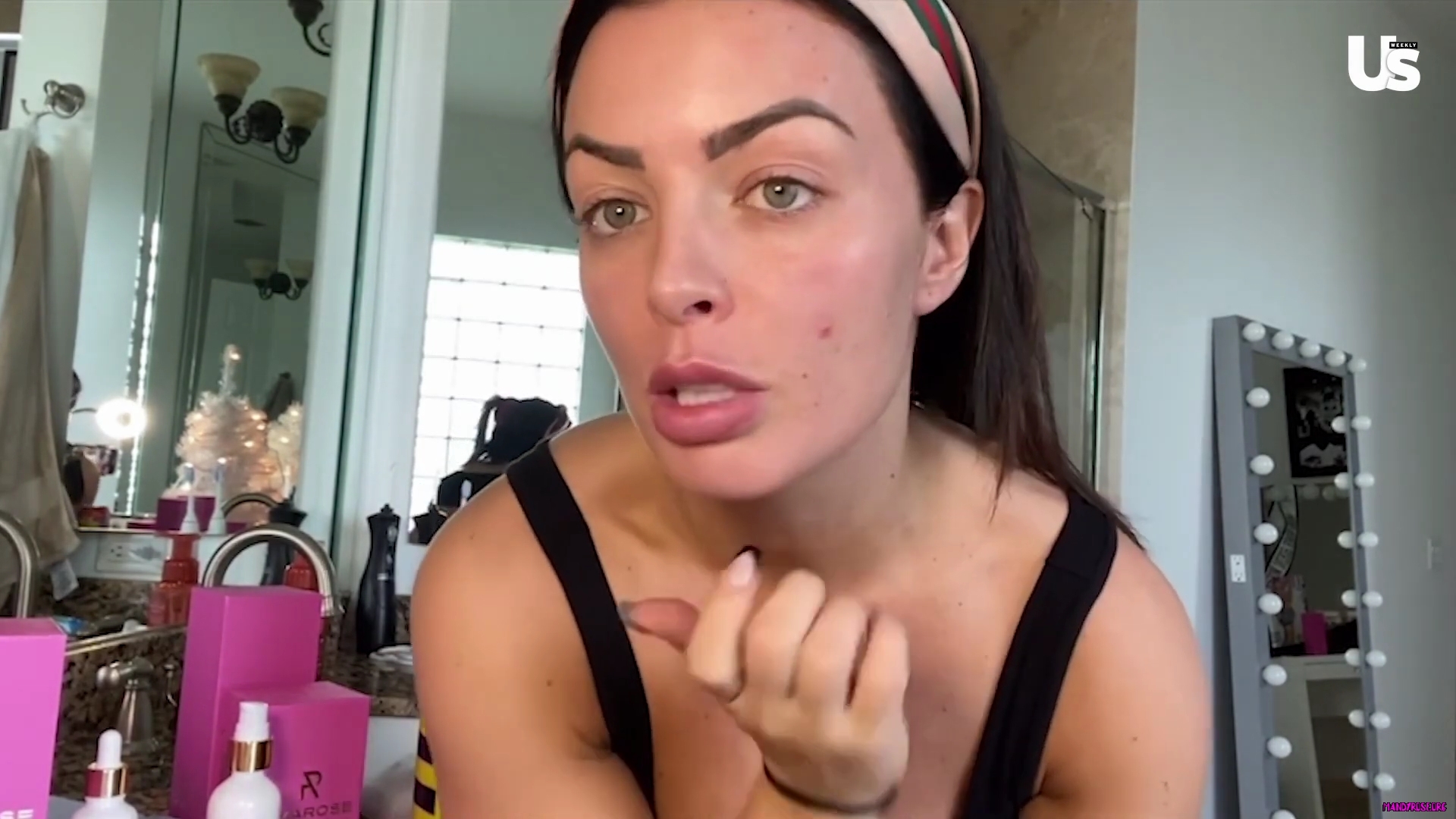 yt1s_com_-_WWE_Mandy_Rose_Shows_Off_Her_Beauty_Sleep_Routine__Beauty_Sleep_1080p_mp40590.jpg