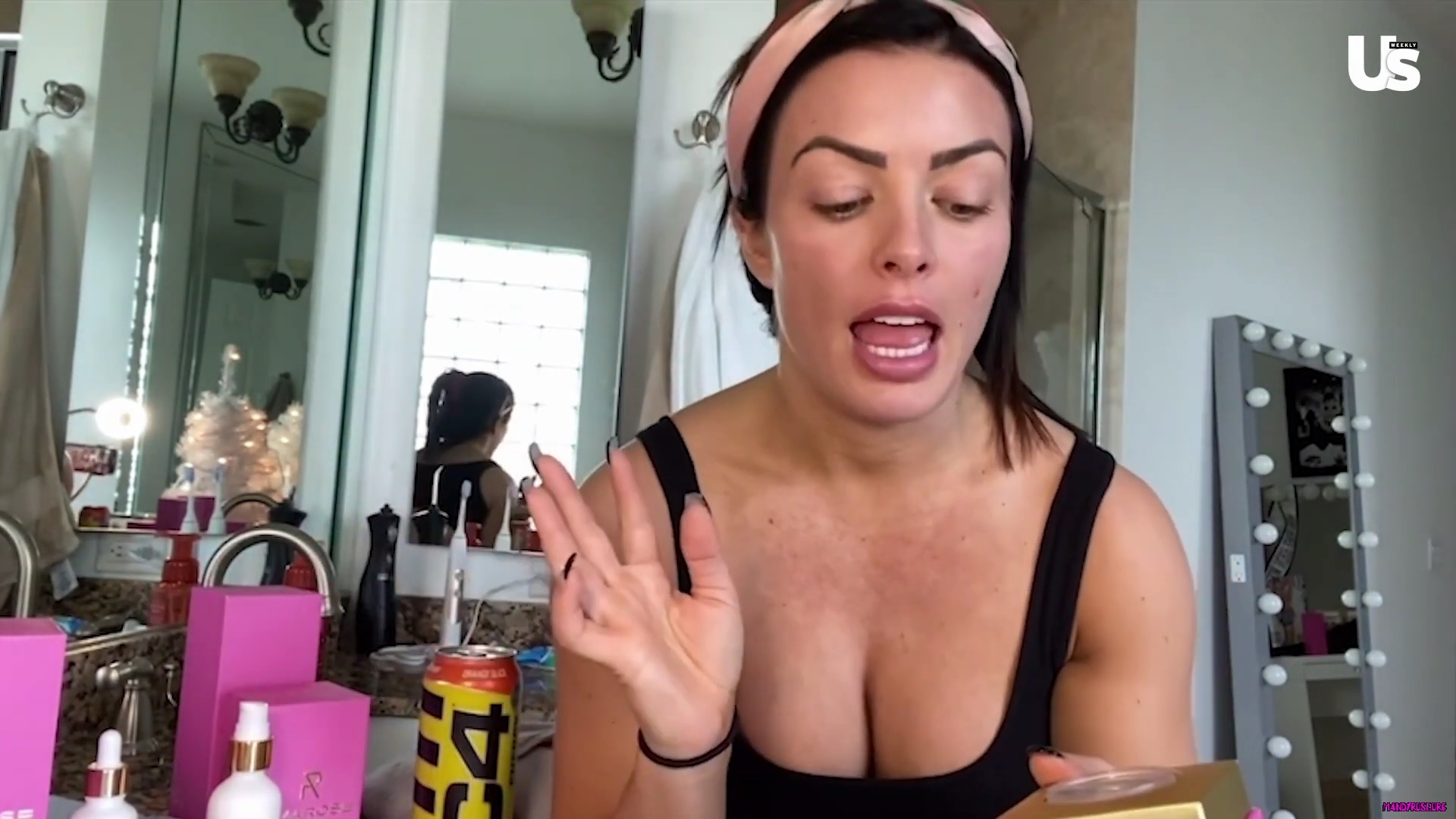 yt1s_com_-_WWE_Mandy_Rose_Shows_Off_Her_Beauty_Sleep_Routine__Beauty_Sleep_1080p_mp40594.jpg