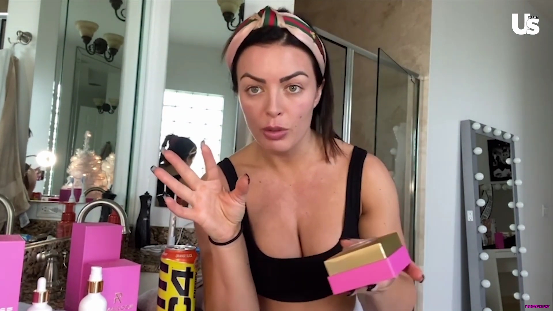 yt1s_com_-_WWE_Mandy_Rose_Shows_Off_Her_Beauty_Sleep_Routine__Beauty_Sleep_1080p_mp40599.jpg