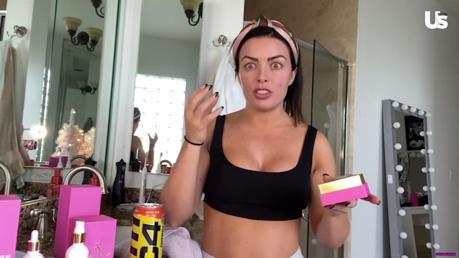 yt1s_com_-_WWE_Mandy_Rose_Shows_Off_Her_Beauty_Sleep_Routine__Beauty_Sleep_1080p_mp40600.jpg