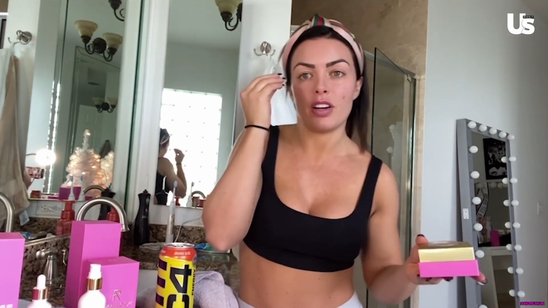 yt1s_com_-_WWE_Mandy_Rose_Shows_Off_Her_Beauty_Sleep_Routine__Beauty_Sleep_1080p_mp40605.jpg